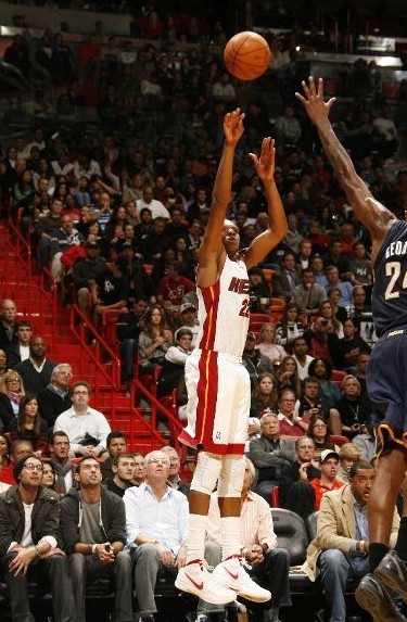 以纪律性打 以纪律性打